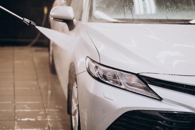 Car wash detailing station