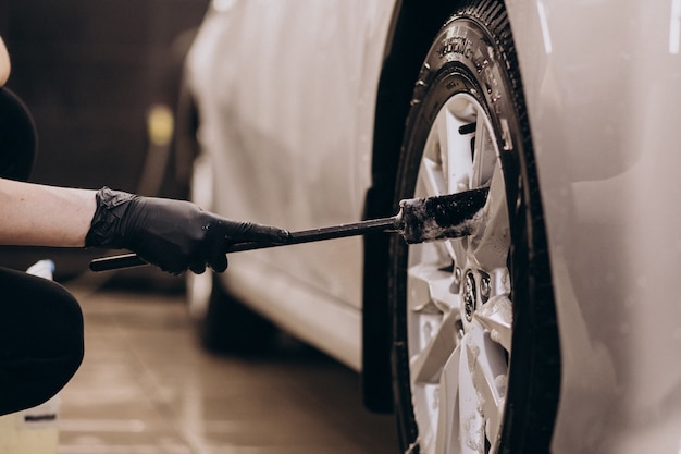 Car wash detailing station