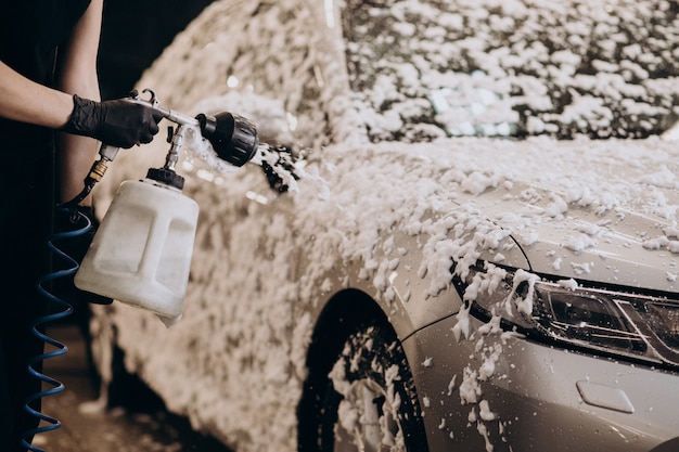 Car wash detailing station