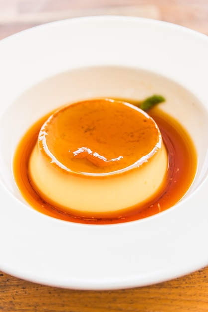 Caramel custard pudding