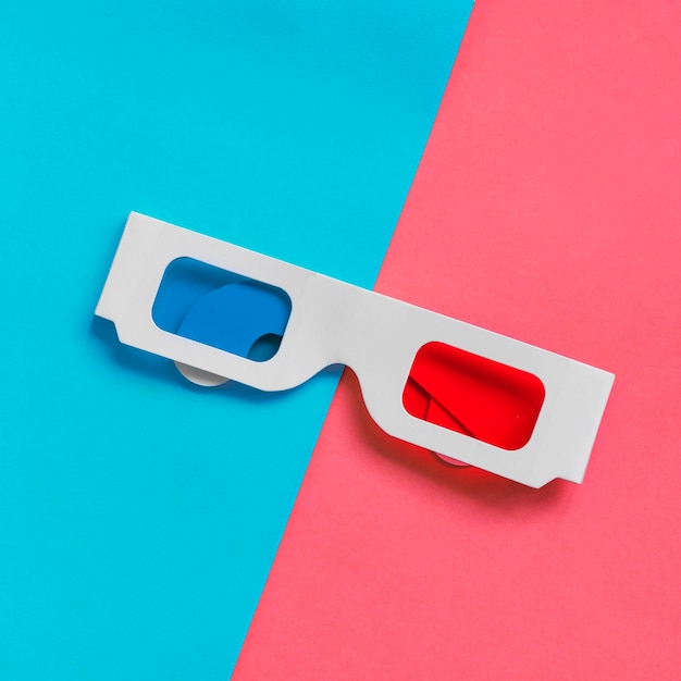 Free photo cardboard 3d glasses