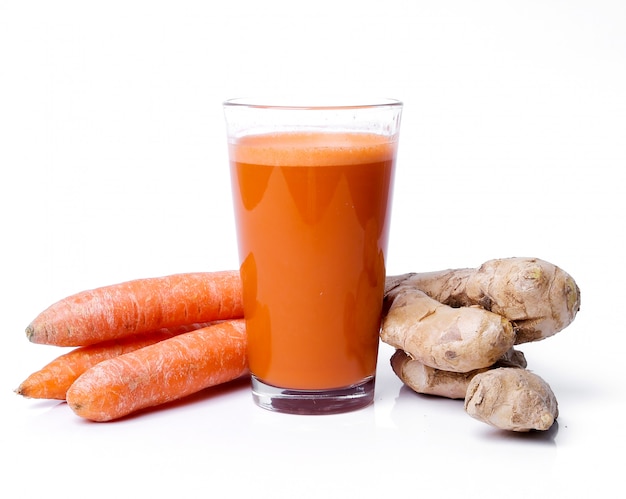 Free photo carrot juice with ginger root