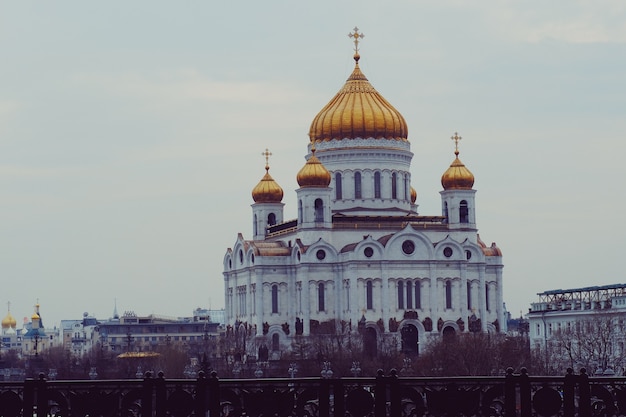 모스크바 러시아의 아름다운 빛과 함께 밤에 구세주 그리스도 대성당의 유명한 풍경 전망