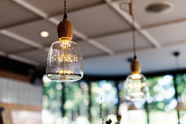 Foto gratuita interiore decorativo d'attaccatura della lampadina della lampada del soffitto