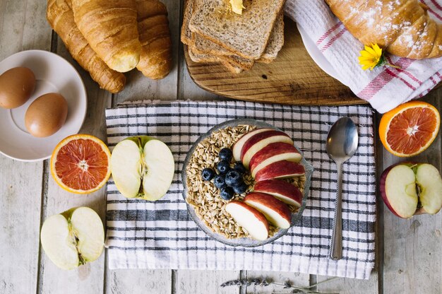 Cereal bowl with fruits