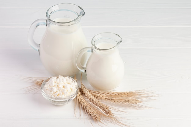 Cereal and jars of fresh milk