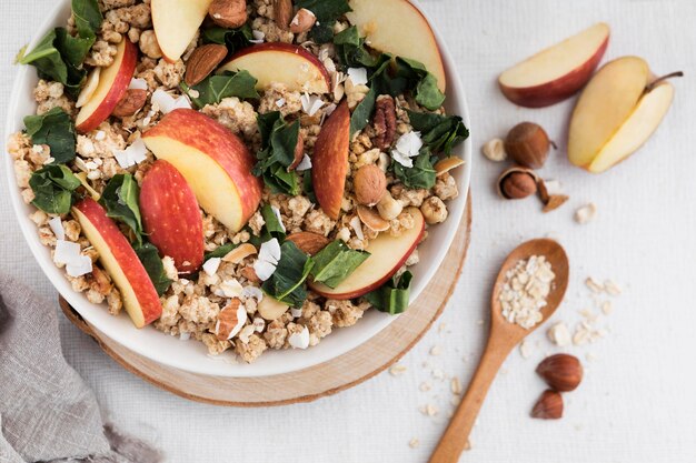 Cereals and slices of apple