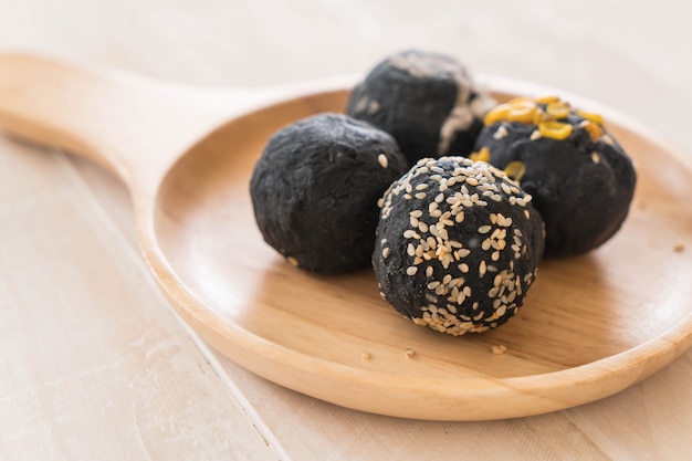 Charcoal potato ball