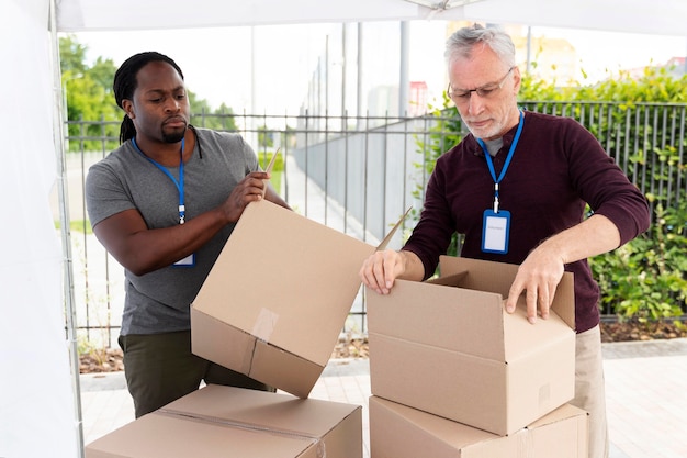 Free photo charity foodbank volunteer group