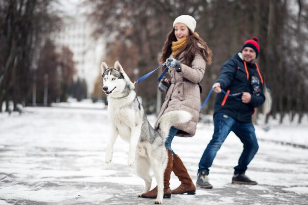 Веселый красивый взрослый фон