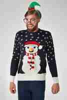 Free photo cheerful man and jumper with a snowman