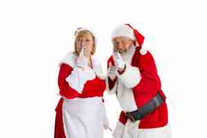 Бесплатное фото Веселый дед мороз и миссис клаус