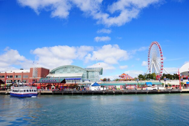 Free photo chicago navy pier