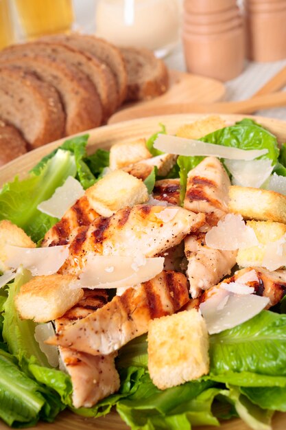 Chicken and green salad