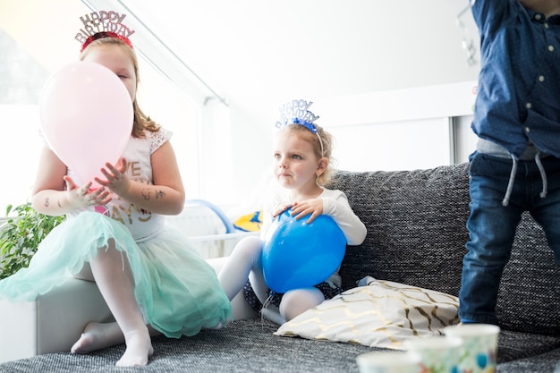 Free photo children playing on birthday party