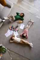 Free photo children spending time together in the comfort of their home