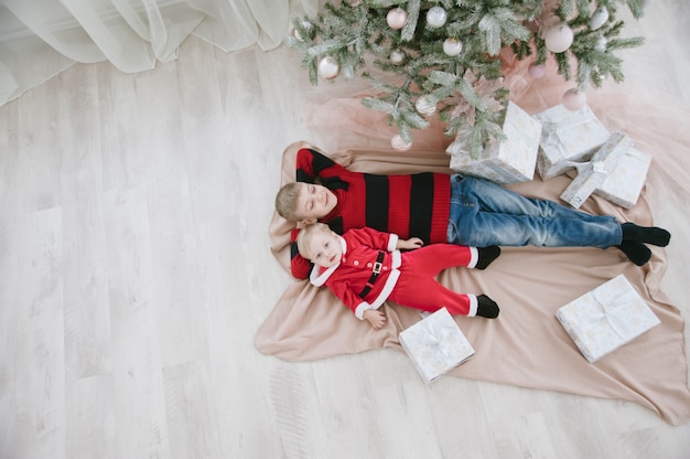 children with gift box