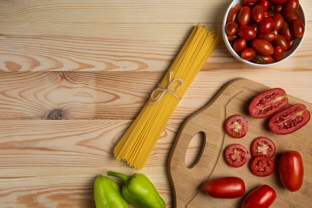 Chili tomatoes and peppers with pasta