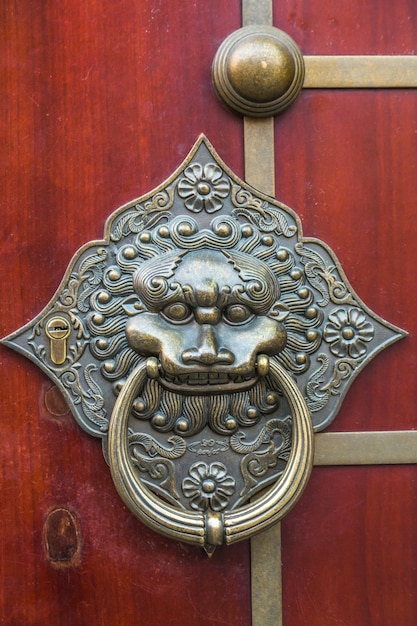 Бесплатное фото Китайский дверной молоток