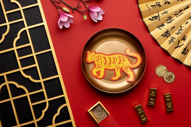 虎のお祝いの中国の旧正月の静物