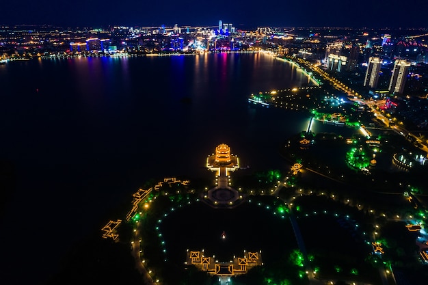 中国の公園の夜