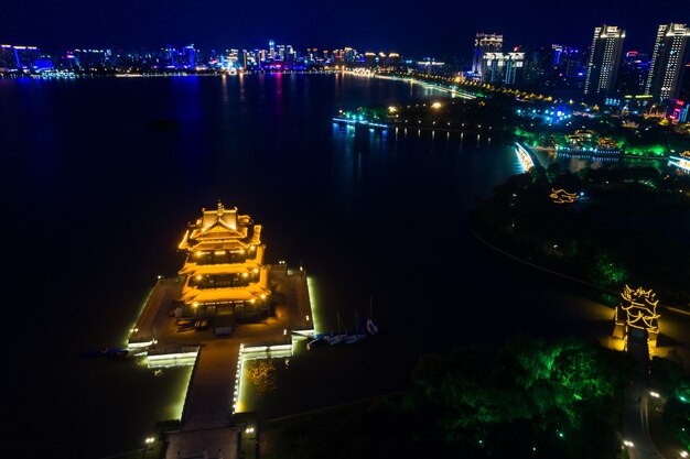 中国の公園の夜