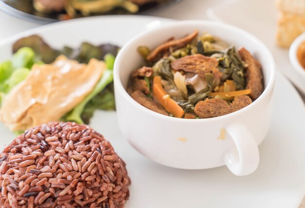 Chinese vegetable stew and tofu with berry rice