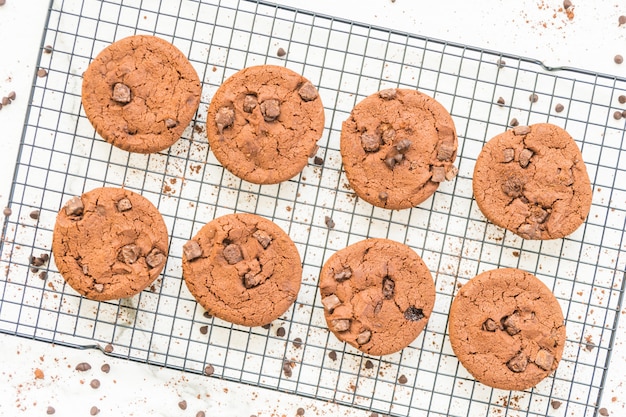 Foto gratuita biscotti al cioccolato