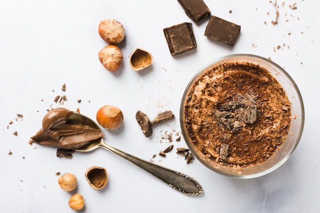 Foto gratuita mousse al cioccolato