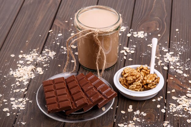 유용한 초콜릿 오트밀 다이어트 에너지