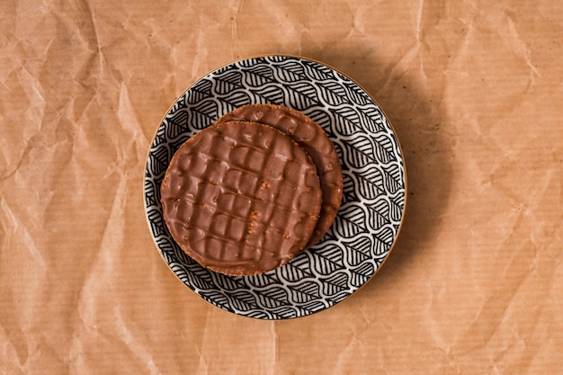 Free photo chocolate pancakes on a plate