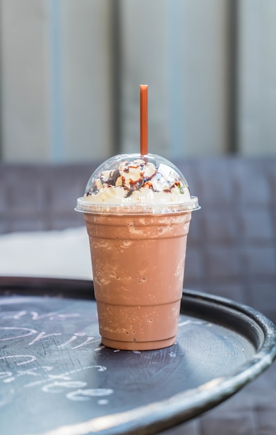 Foto gratuita smoothie di cioccolato