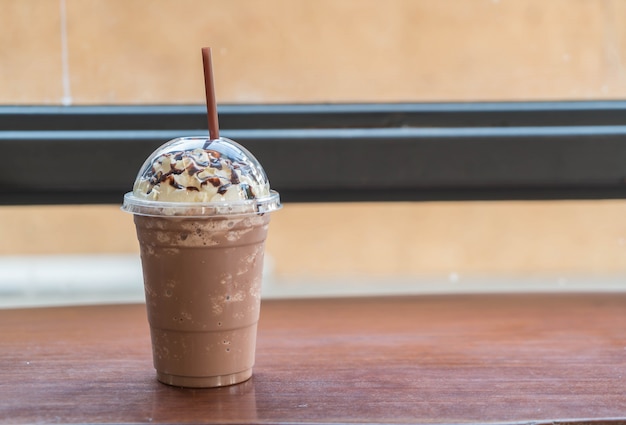 Free photo chocolate smoothie