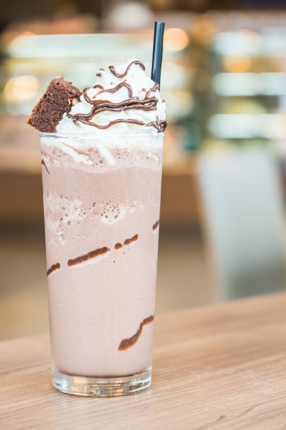 Free photo chocolate smoothie