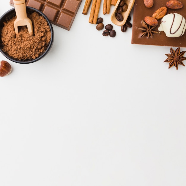 Foto gratuita cioccolato con spazio di copia