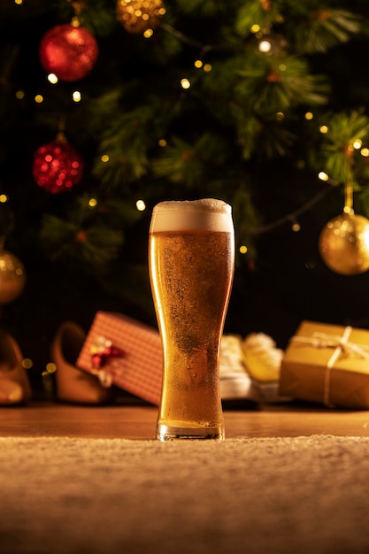 クリスマス ビール ジョッキとプレゼント