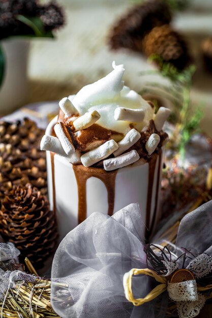 Новогодняя композиция чашка какао Бесплатные Фотографии