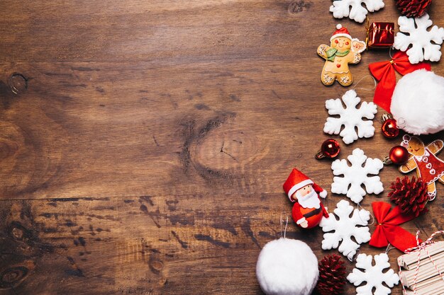 左のスペースを持つクリスマスの組成