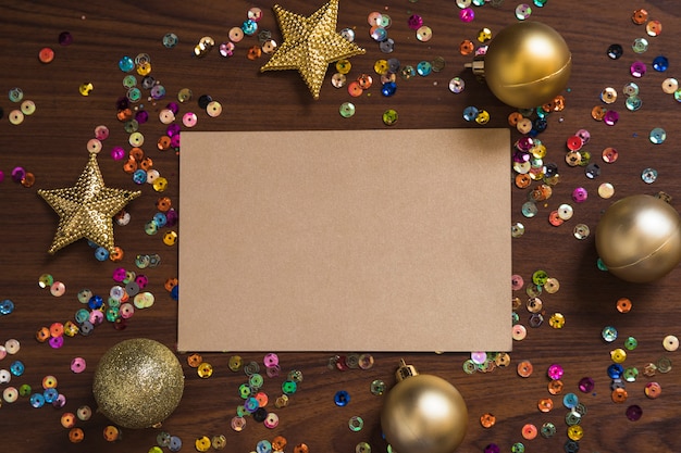 Free photo christmas concept with envelope and confetti