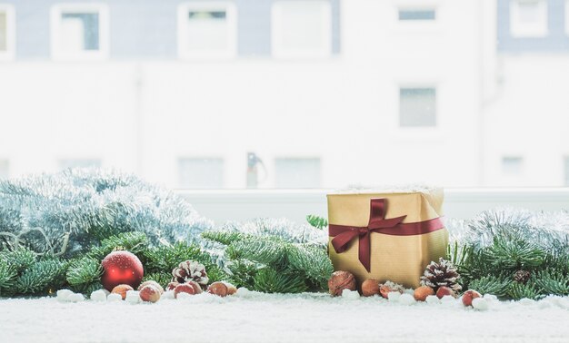 黄金の贈り物クリスマスの飾り