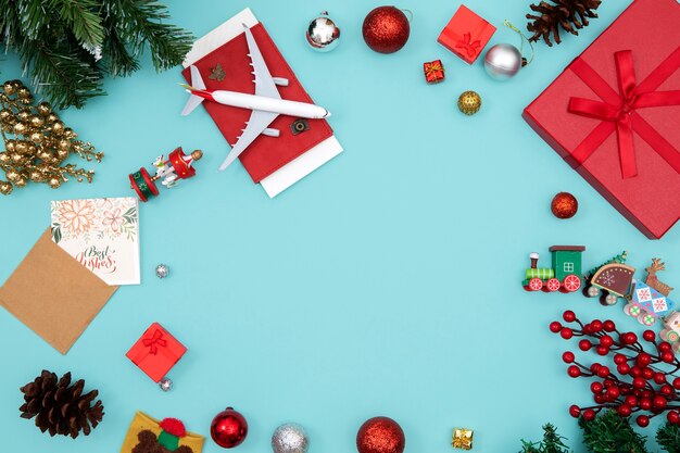 Концепция рождественского путешествия с самолетом