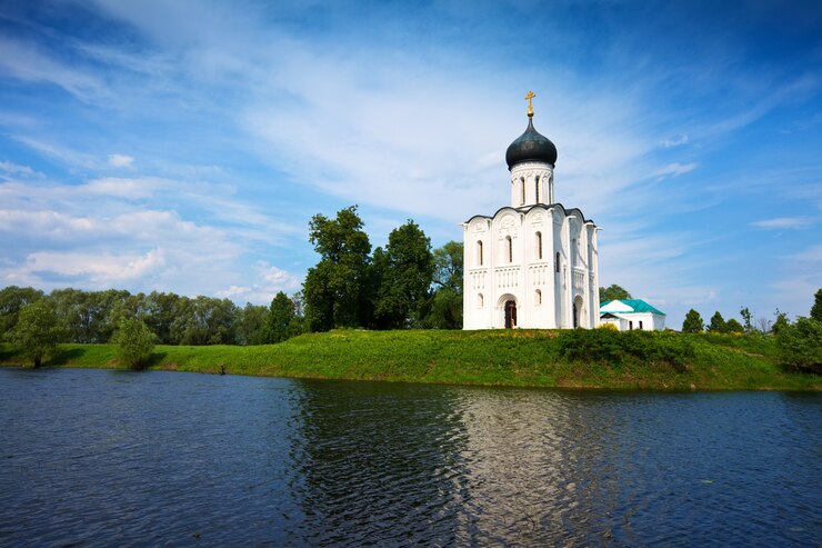 Бесплатный Фотография церковь покрова на реке нерль