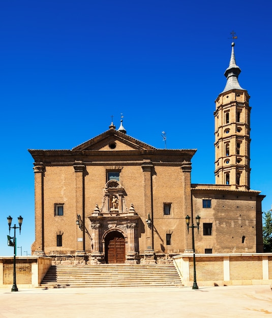 Free photo church of san juan de los panetes in zaragoza