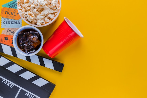 Free photo cinema menu with clapperboard