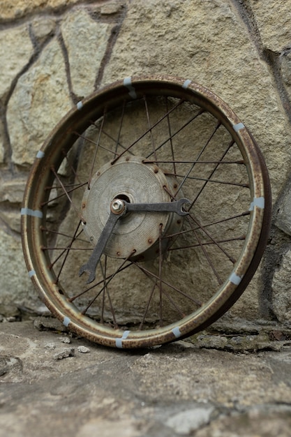 Free photo circular clock outdoors still life