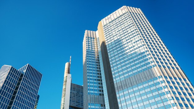 日没ドイツ フランクフルトのダウンタウンの街並み