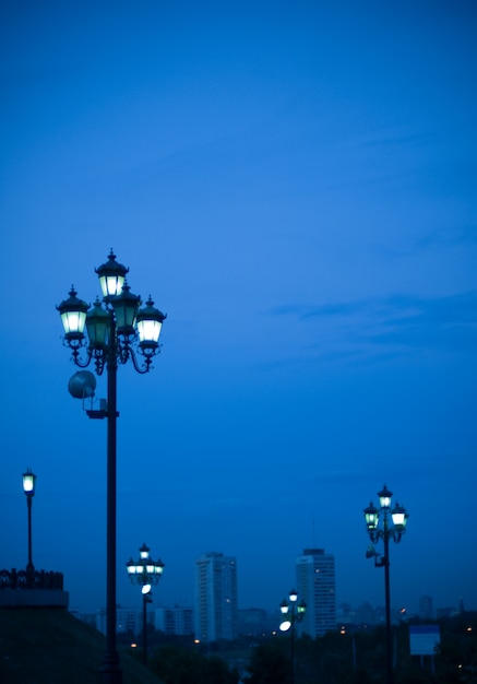 Free photo cityscape with lanterns