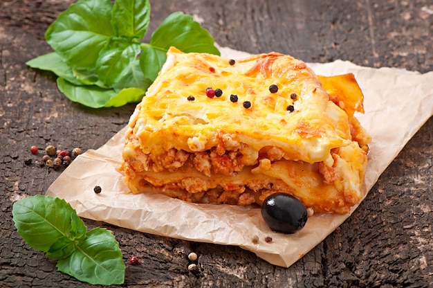 Foto gratuita lasagna classica con ragù alla bolognese