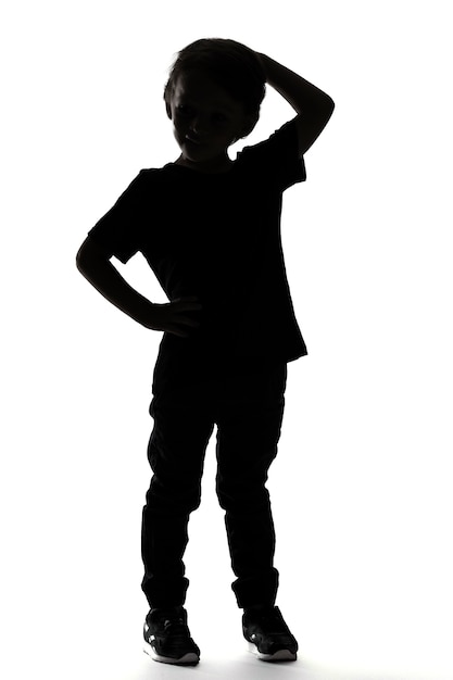 子供の古典的な肖像画のシルエット