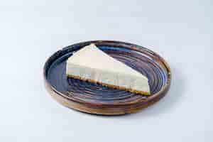 Foto gratuita cheesecake classica servita sul piatto